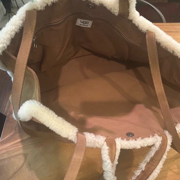 Ugg X Telfar large shopper in chestnut - Picture 10 of 13